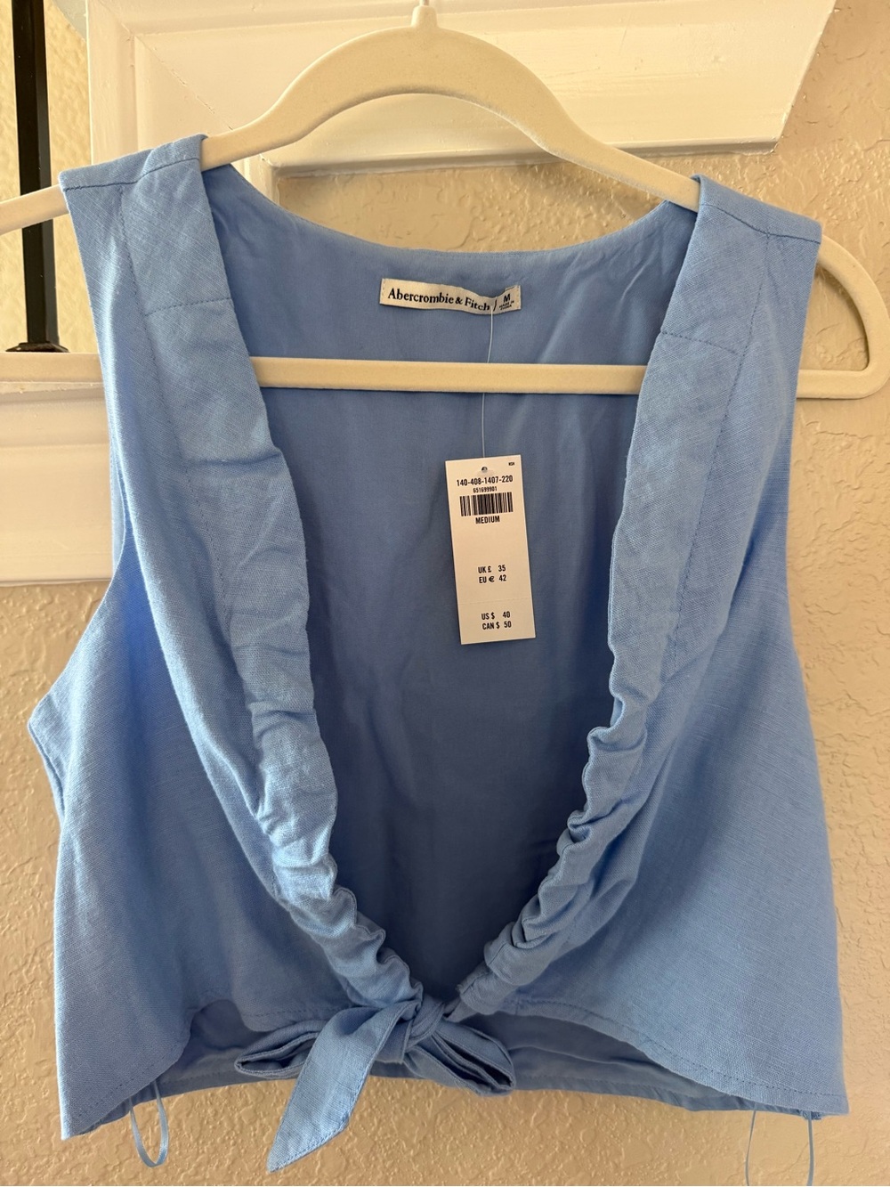 NWT Abercrombie tie top